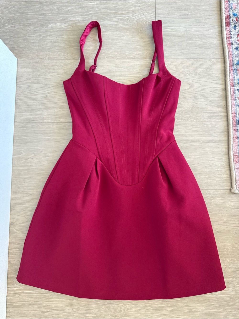 Structured Sweetheart Mini Dress in Wine Red